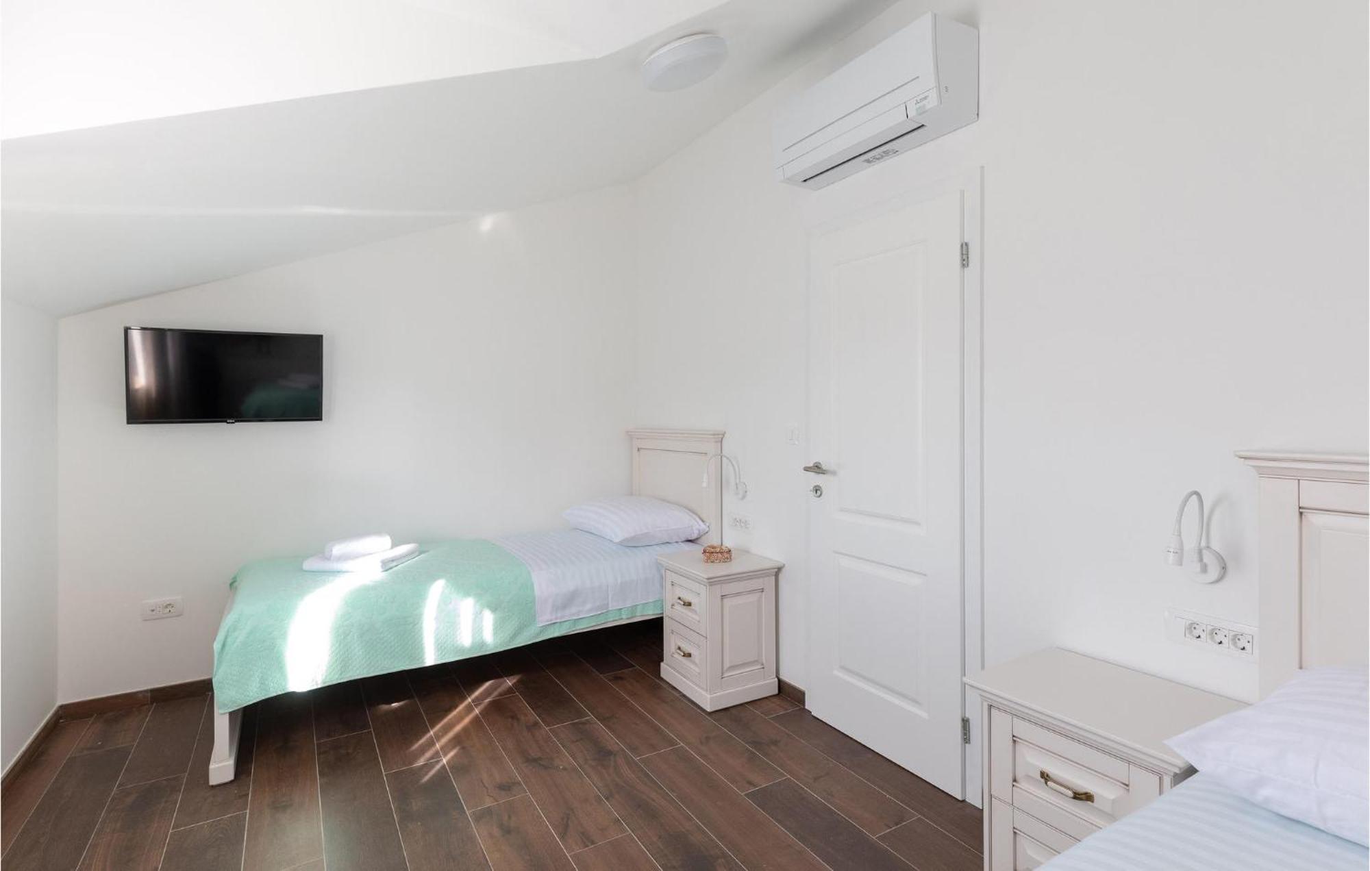 Lovely Home In Klek With House A Panoramic View Εξωτερικό φωτογραφία